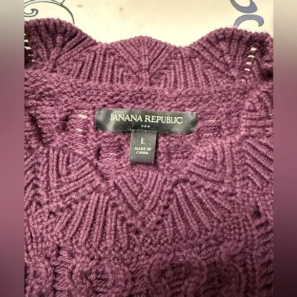 Banana Republic Sweater - Picture 2 of 3